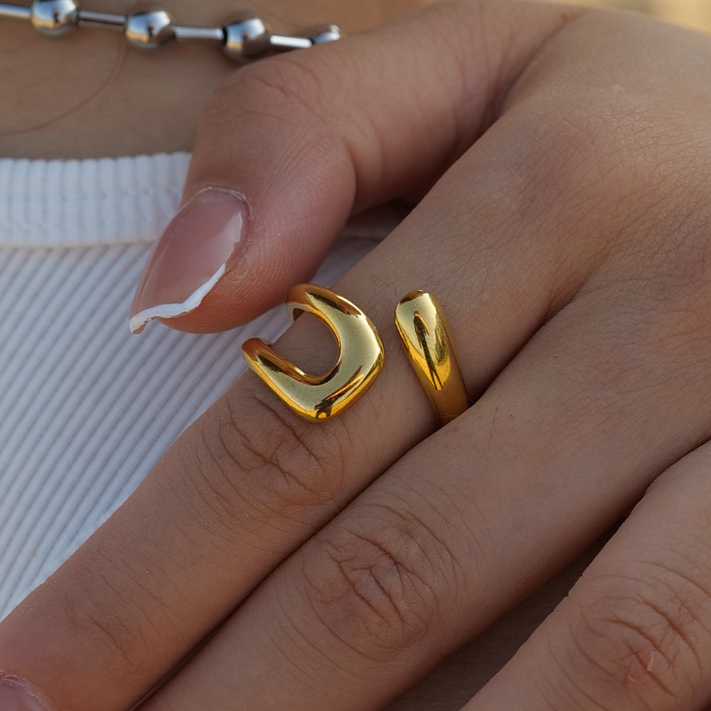 "ETERNAL WAVE" RING
