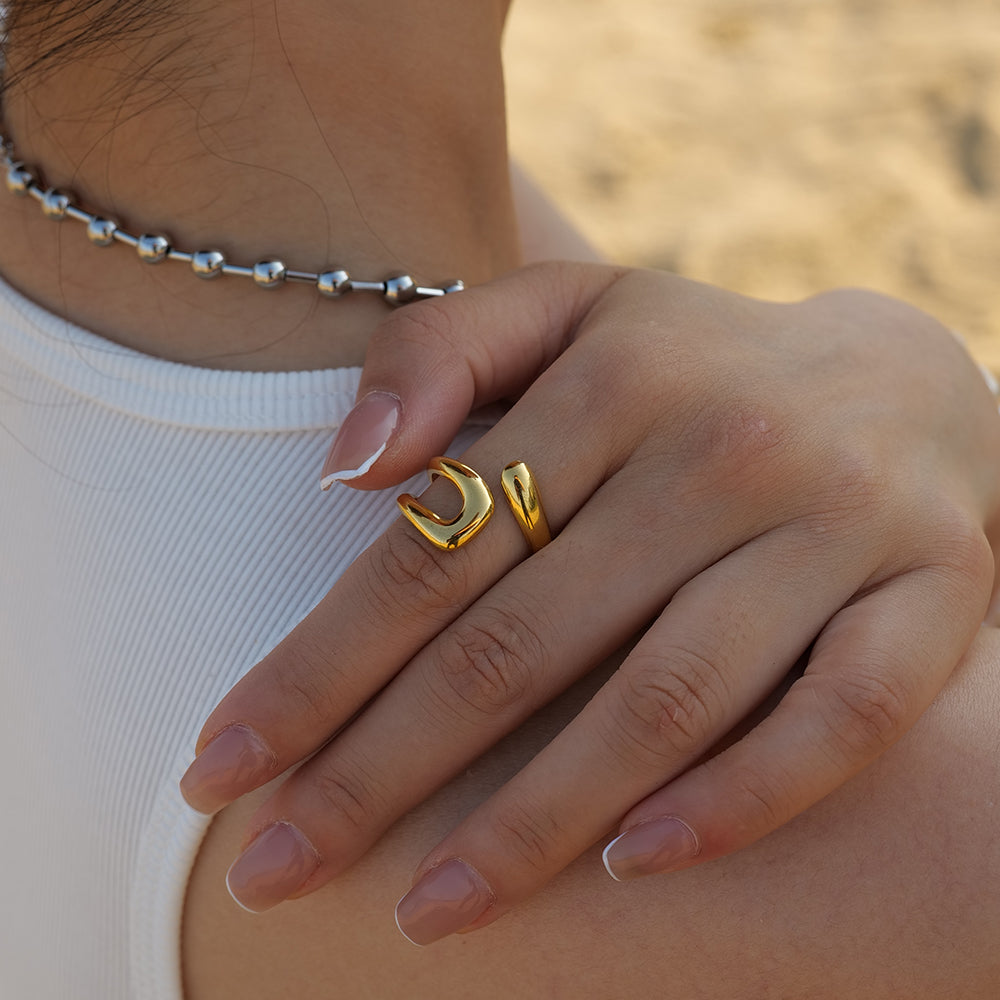 "ETERNAL WAVE" RING