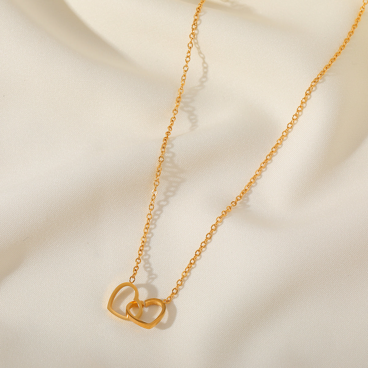 "LOVER’S LINK" NECKLACE