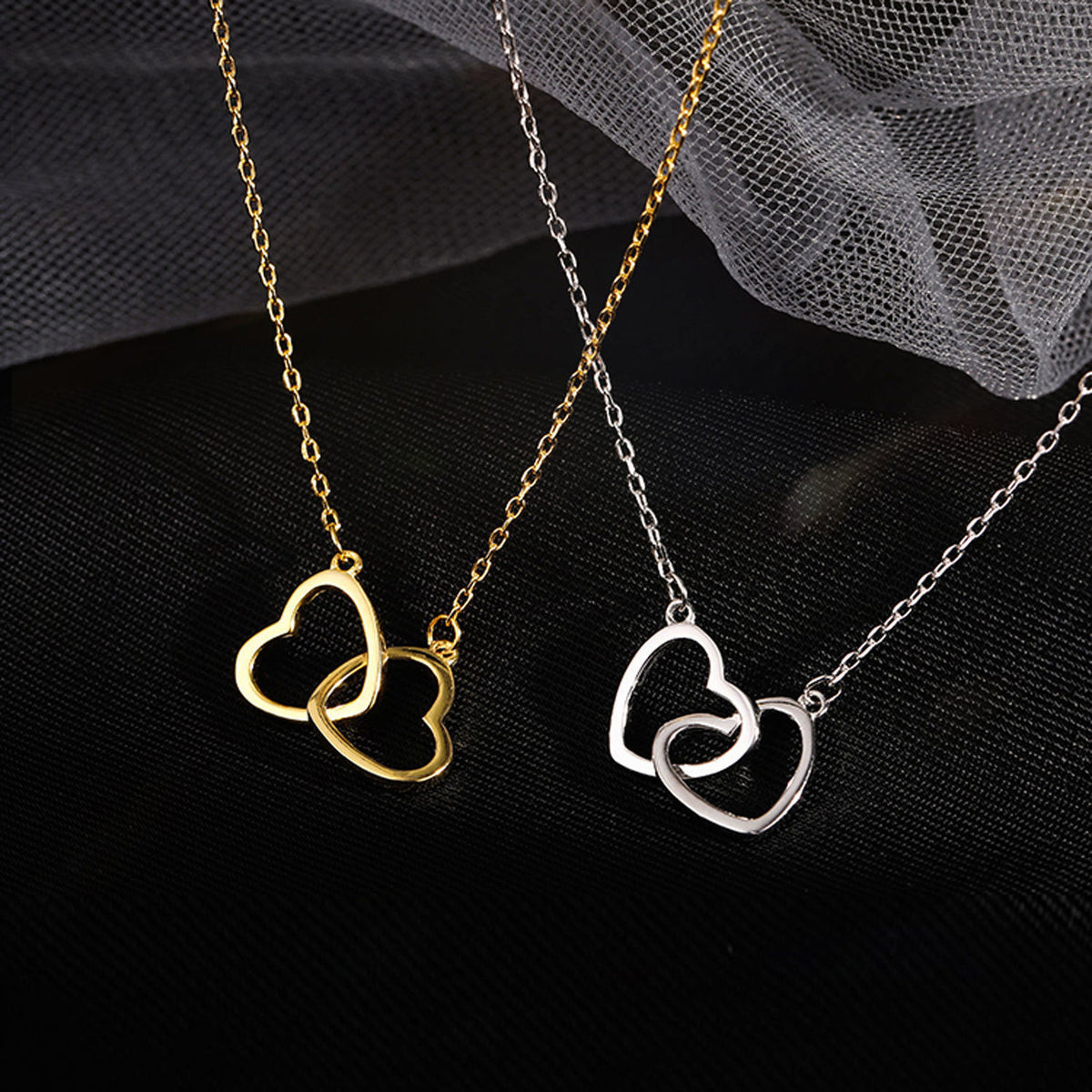 "LOVER’S LINK" NECKLACE