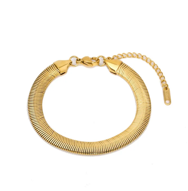 "GOLDEN EMBRACE" BRACELET