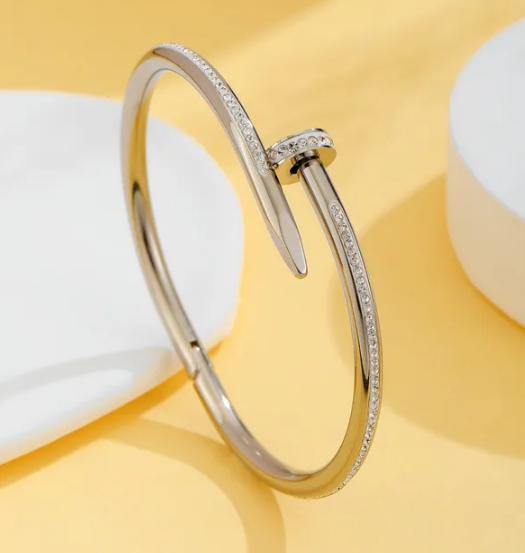 "INFINITY SPIKE" BRACELET