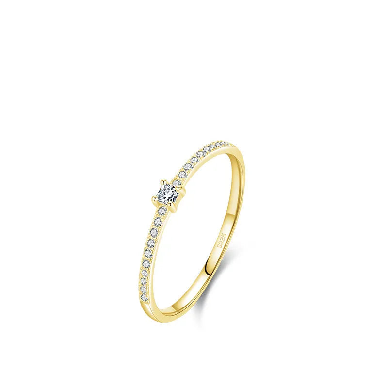 "DELICATE DIAMOND" SILVER RING